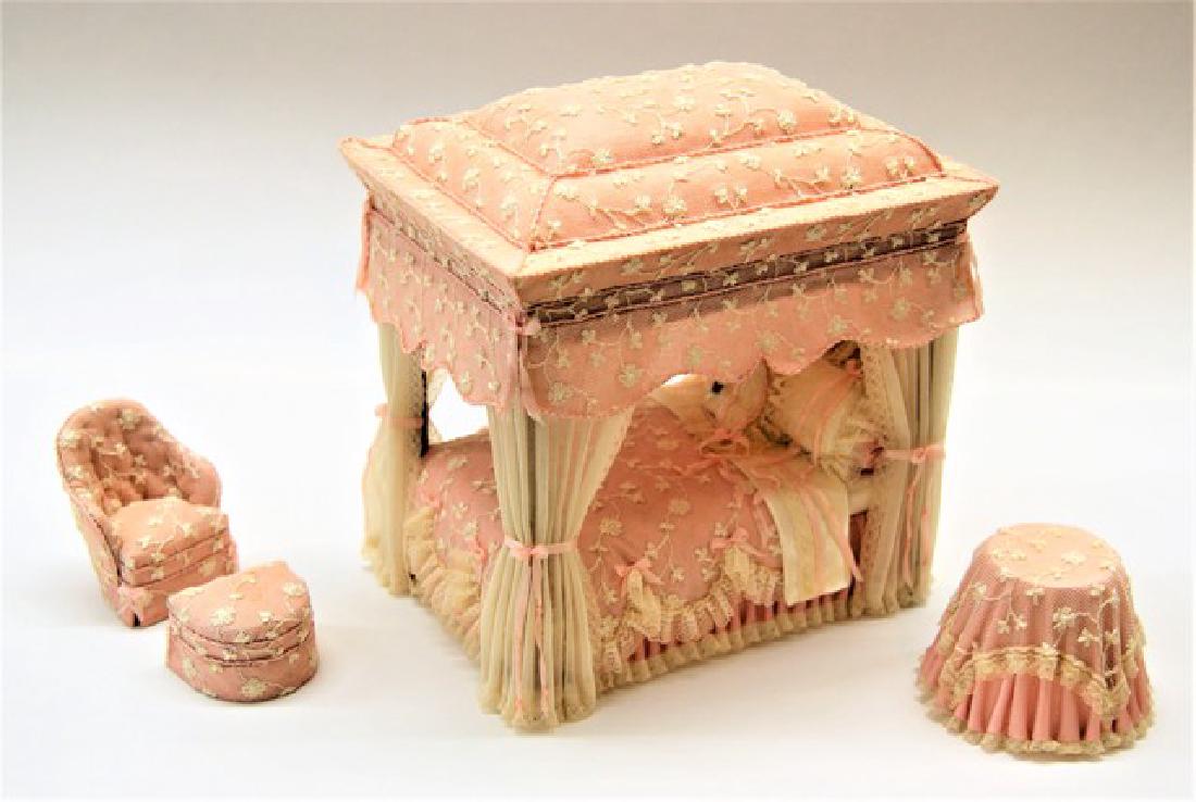 Linda Gale Custom Bedroom Set Dollhouse Miniatures (1 of 5)