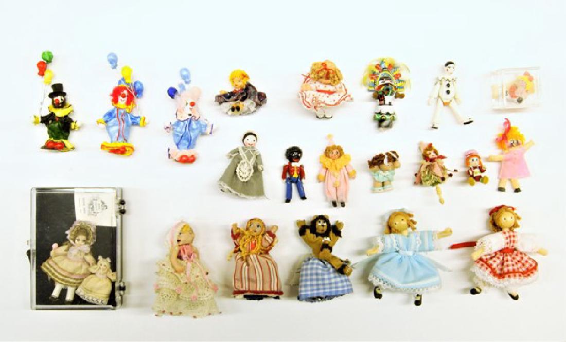Large Group of Dollhouse Dolls (1 of 5)
