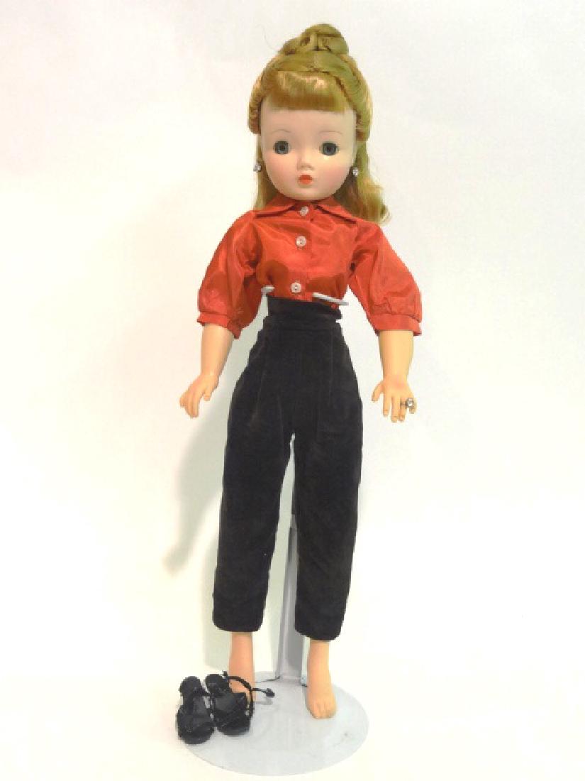 Madame Alexander Cissy Doll (1 of 4)