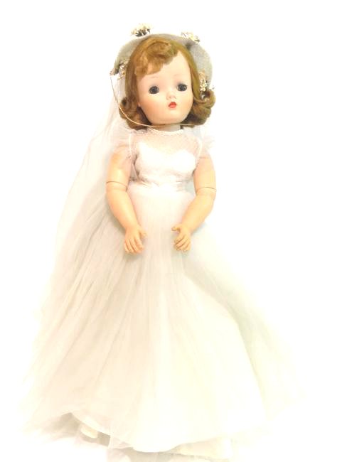 Madame Alexander Cissy Doll (1 of 6)