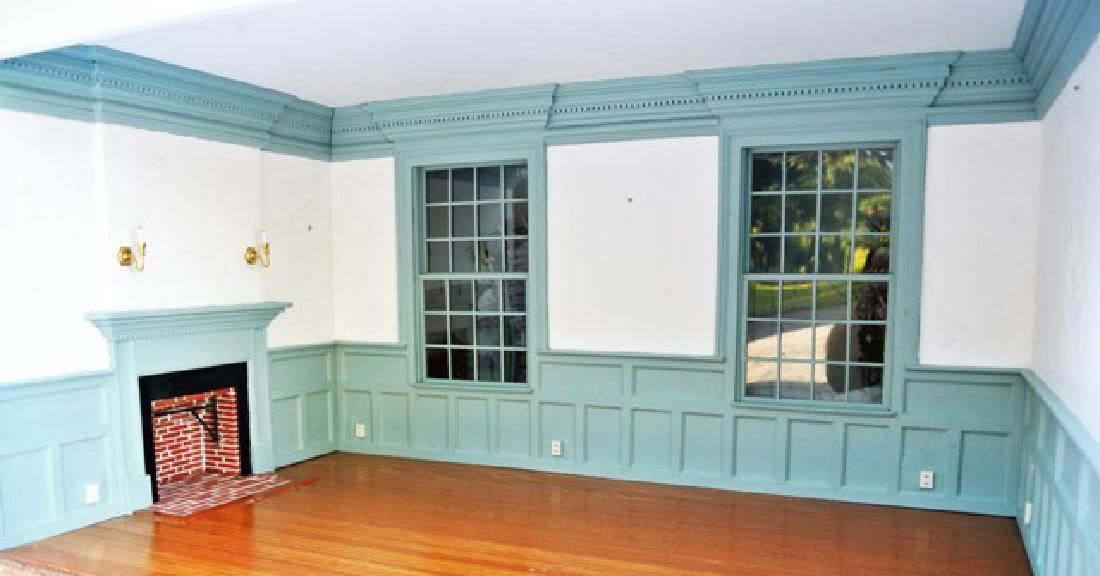 Drinkwater Federal Room Box (1 of 4)