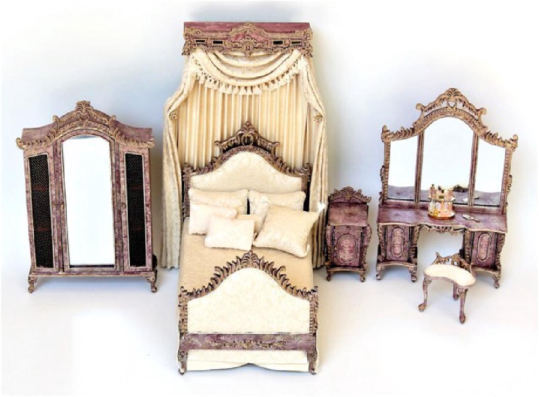 Victorian Painted Bedroom Set for Dollhouse (1 of 6)