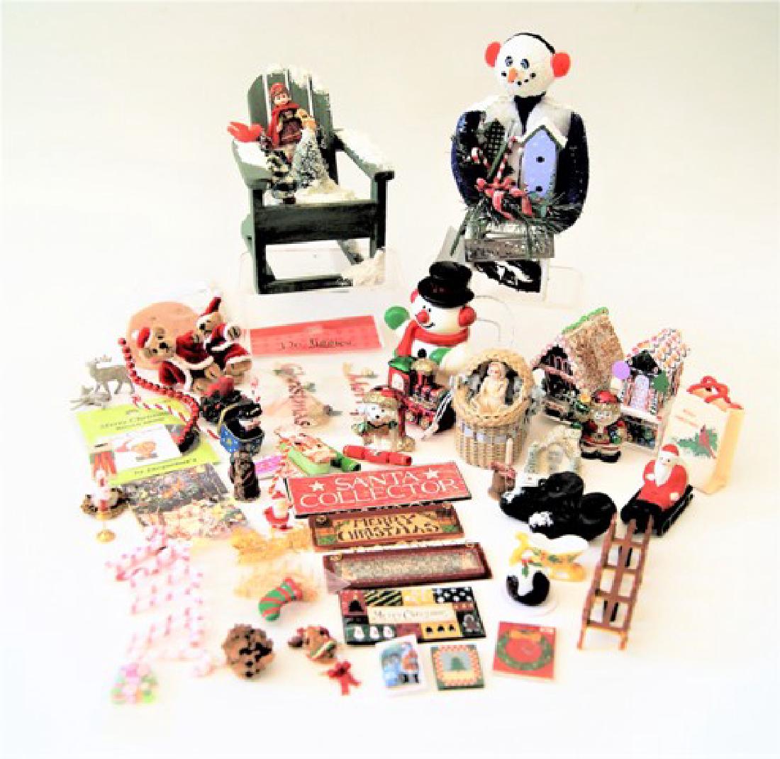 Dollhouse Christmas Decorations (1 of 1)