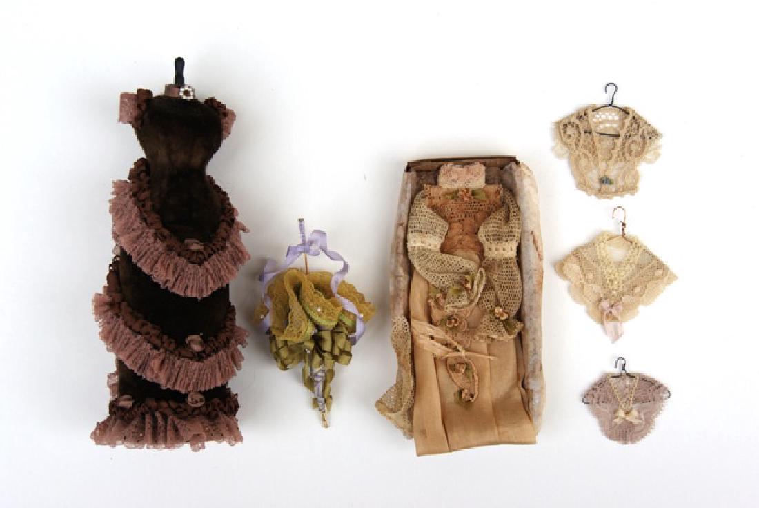 Susan Harman Dress, Shawls, Parasol & Mannequin (1 of 3)