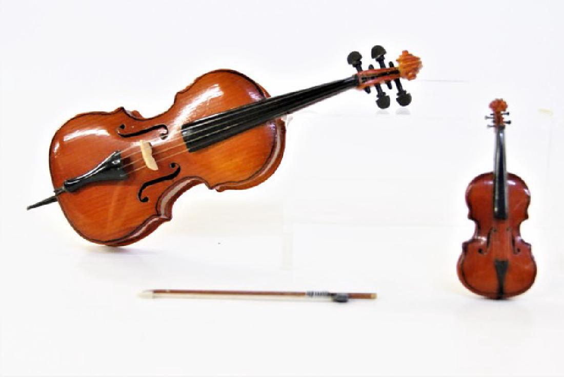 Artisan Miniature Violin and Violia (1 of 6)
