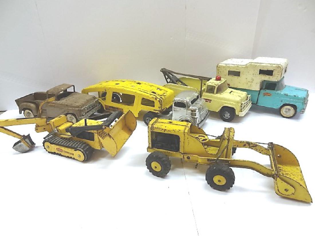 Lot Of Vintage Metal Trucks (1 of 2)