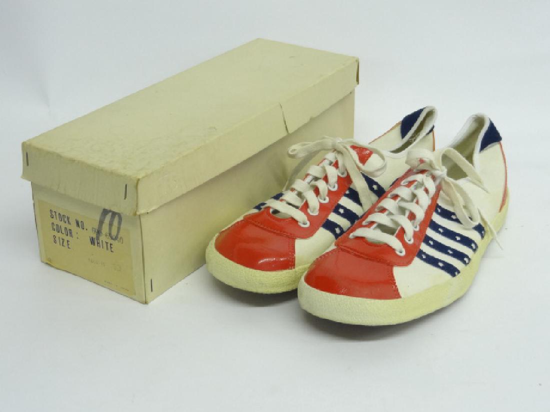 Vintage Sneakers (1 of 2)