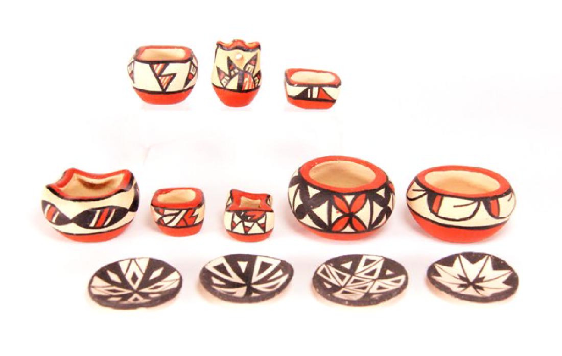 Pueblo Pottery Dollhouse Miniatures (1 of 1)