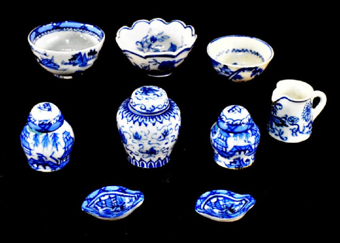 Deborah McKnight Blue & White Pottery for Dollhouse (1 of 5)