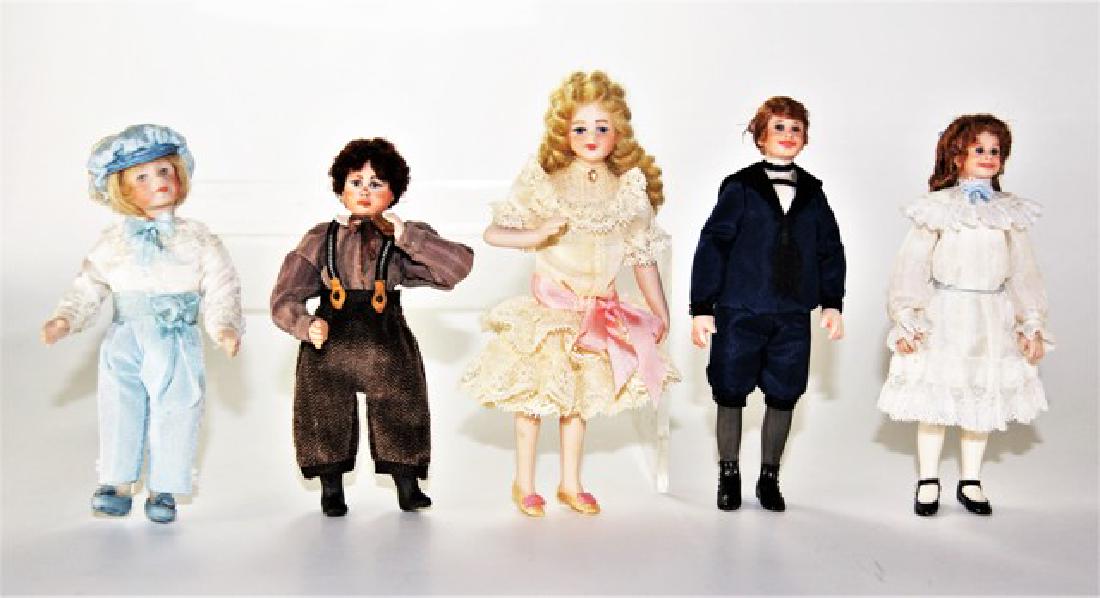 Five Artisan Dollhouse Children Dolls Miniatures (1 of 4)