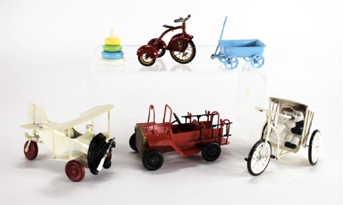 Cliff Feltrope Trike & Other Toys for Dollhouse (1 of 2)