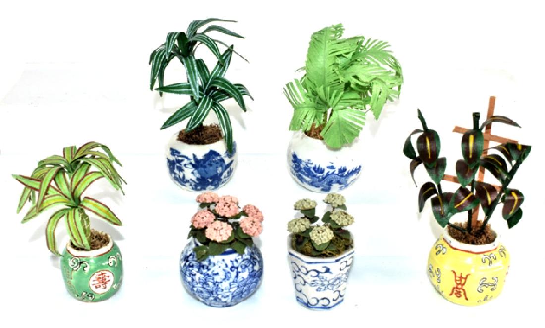 Six Robin's Roost Plants In Ceramic Planters Miniatures (1 of 1)