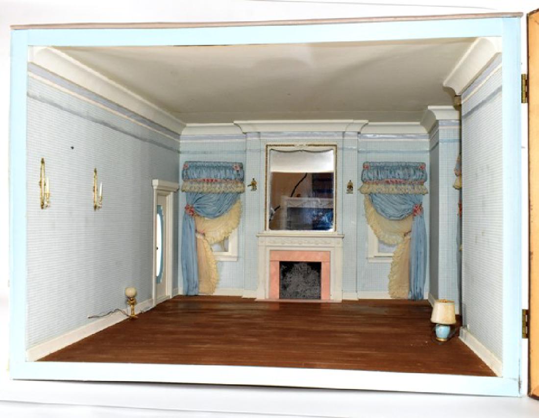 Georgian Bedroom Room Box Dollhouse (1 of 7)