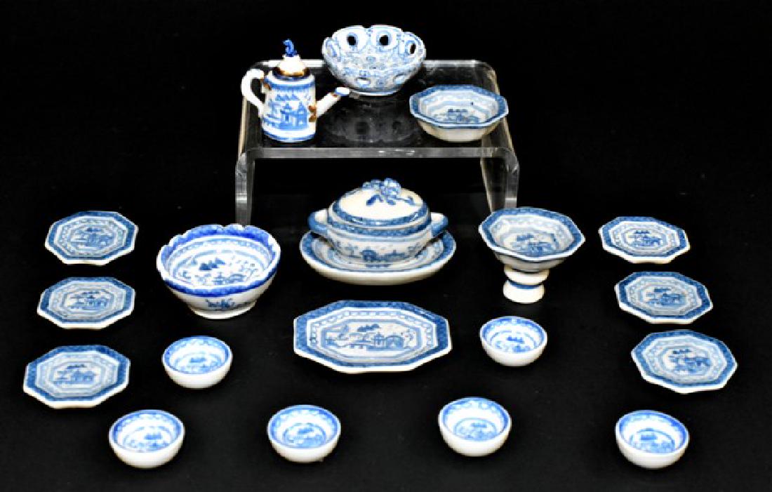 Elisabett Andrews Canton Tea & Dinner Ware Dollhouse (1 of 1)