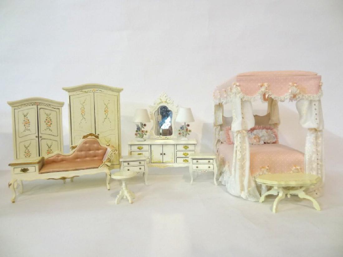 Carol Young Pink Canopy Bed and Floral Painted (1 of 2)