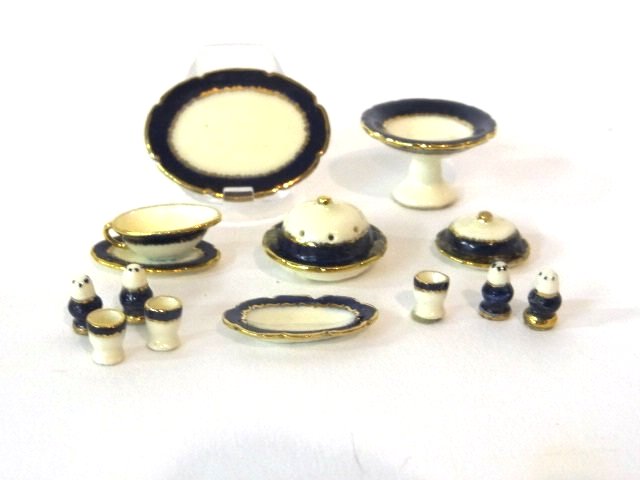 Jean Yingling Porcelain Dollhouse Miniatures: Jean Yingling Porcelin, Fourteen Pieces Signed Jean Yingling Porselain, blue and white