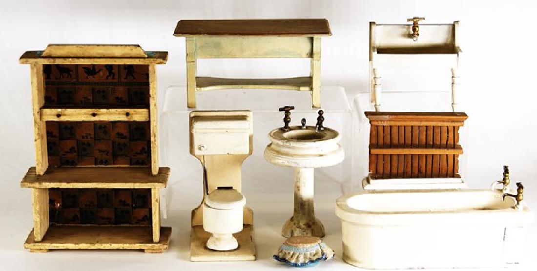 Antique Dollhouse Bathroom Fixtures & Furniture (1 of 1)
