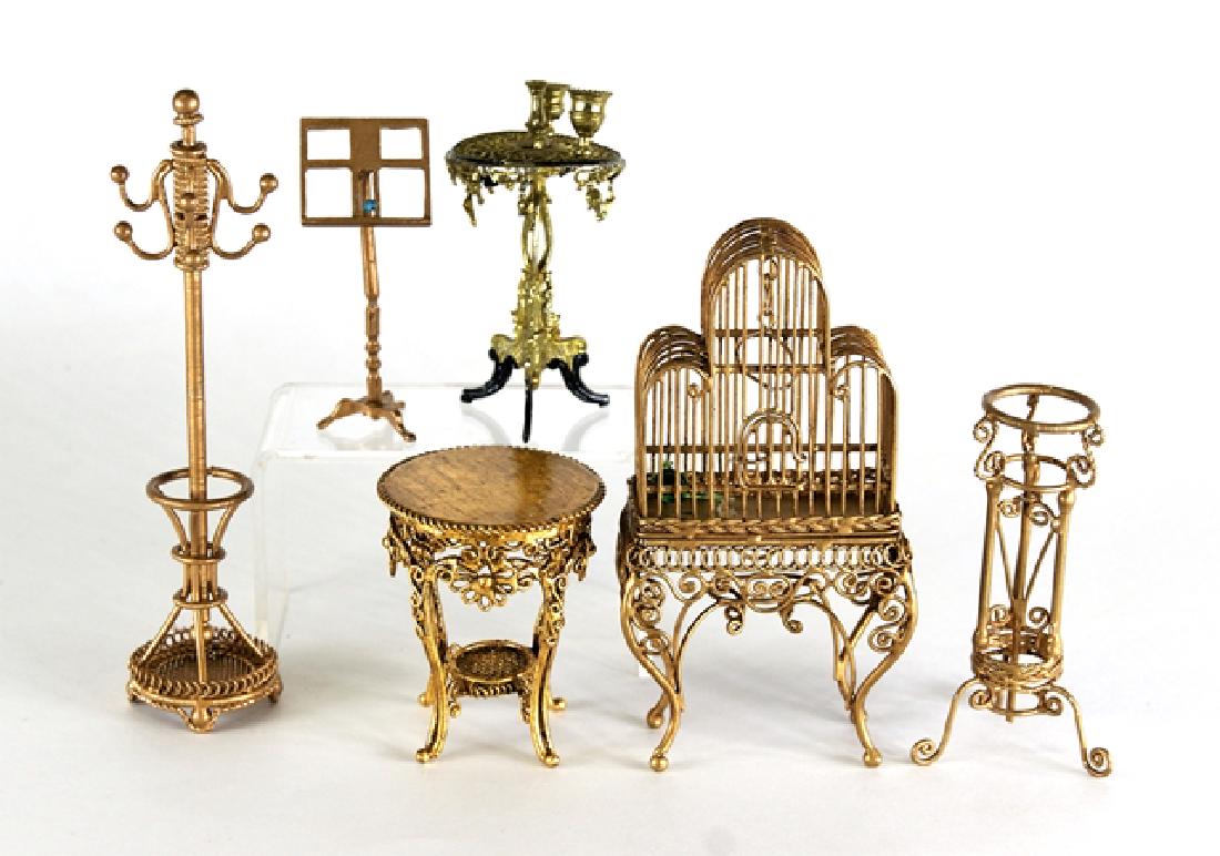 Dollhouse Soft Metal Reproduction Miniatures (1 of 1)