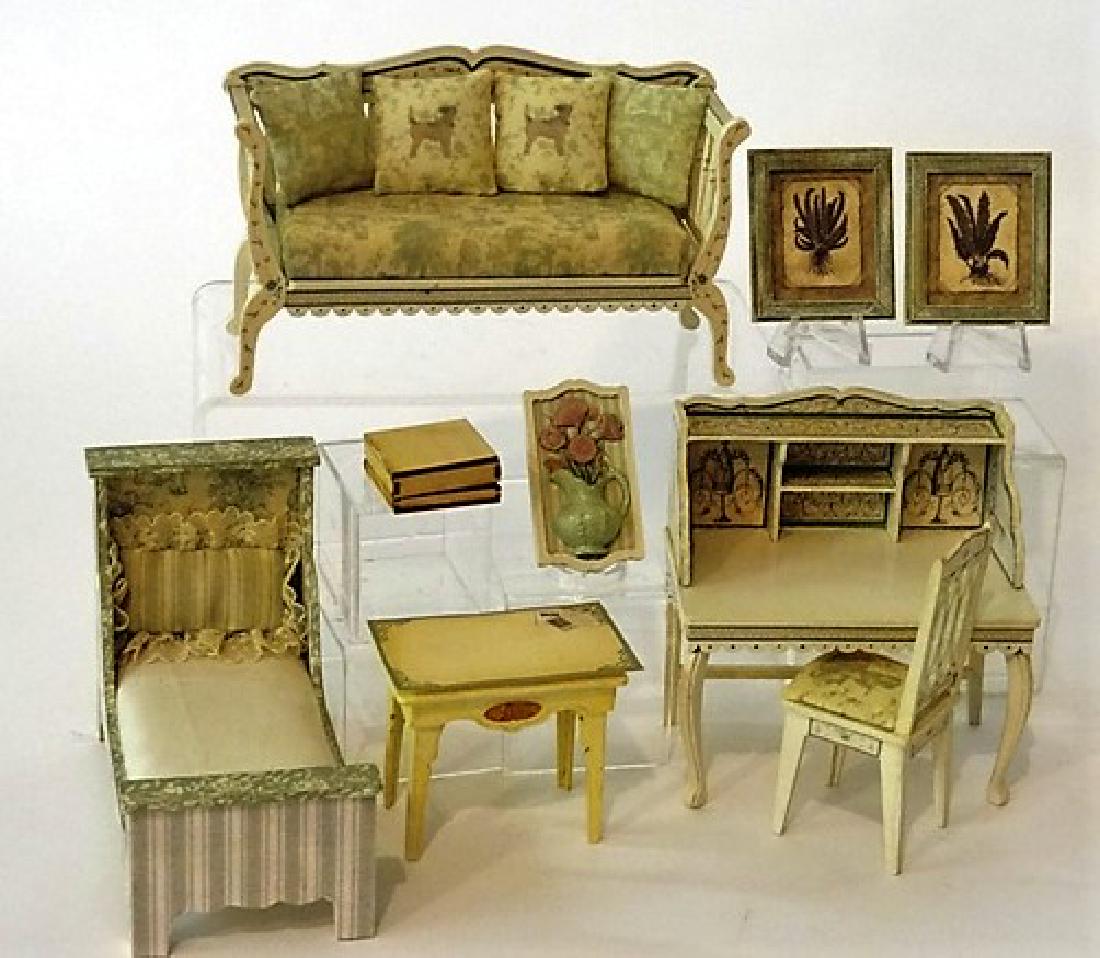 Dollhouse Robin Betterley Decorated Furniture (1 of 1)