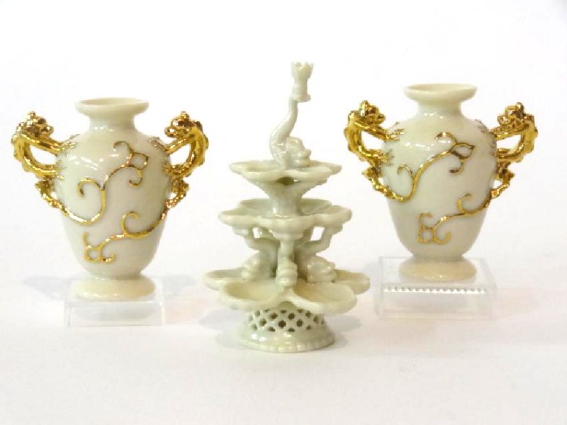 Vince Stapleton Dollhouse Urns & Pitcher Miniatures (1 of 1)