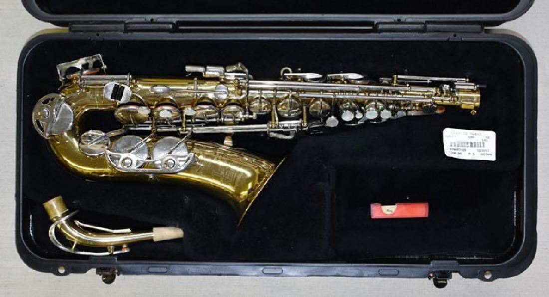 Bundy II Alto Sax Model 1242 (1 of 1)
