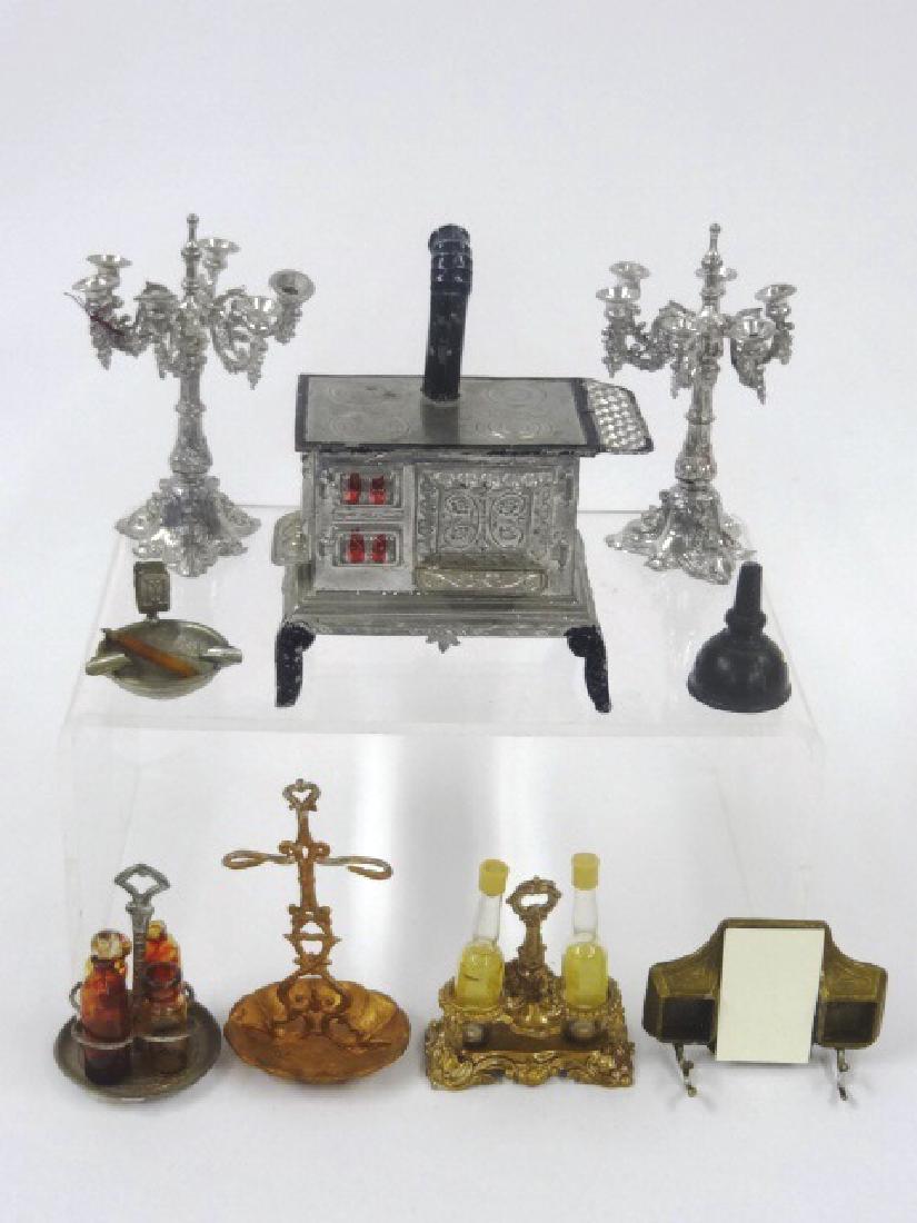 Vintage Dollhouse Metal Accessories Miniatures (1 of 1)