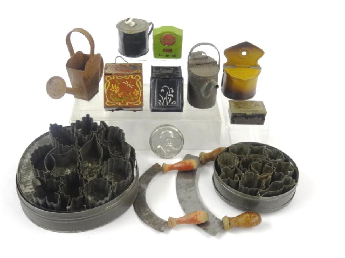 Antique Tin Dollhouse Accessories Miniatures (1 of 1)