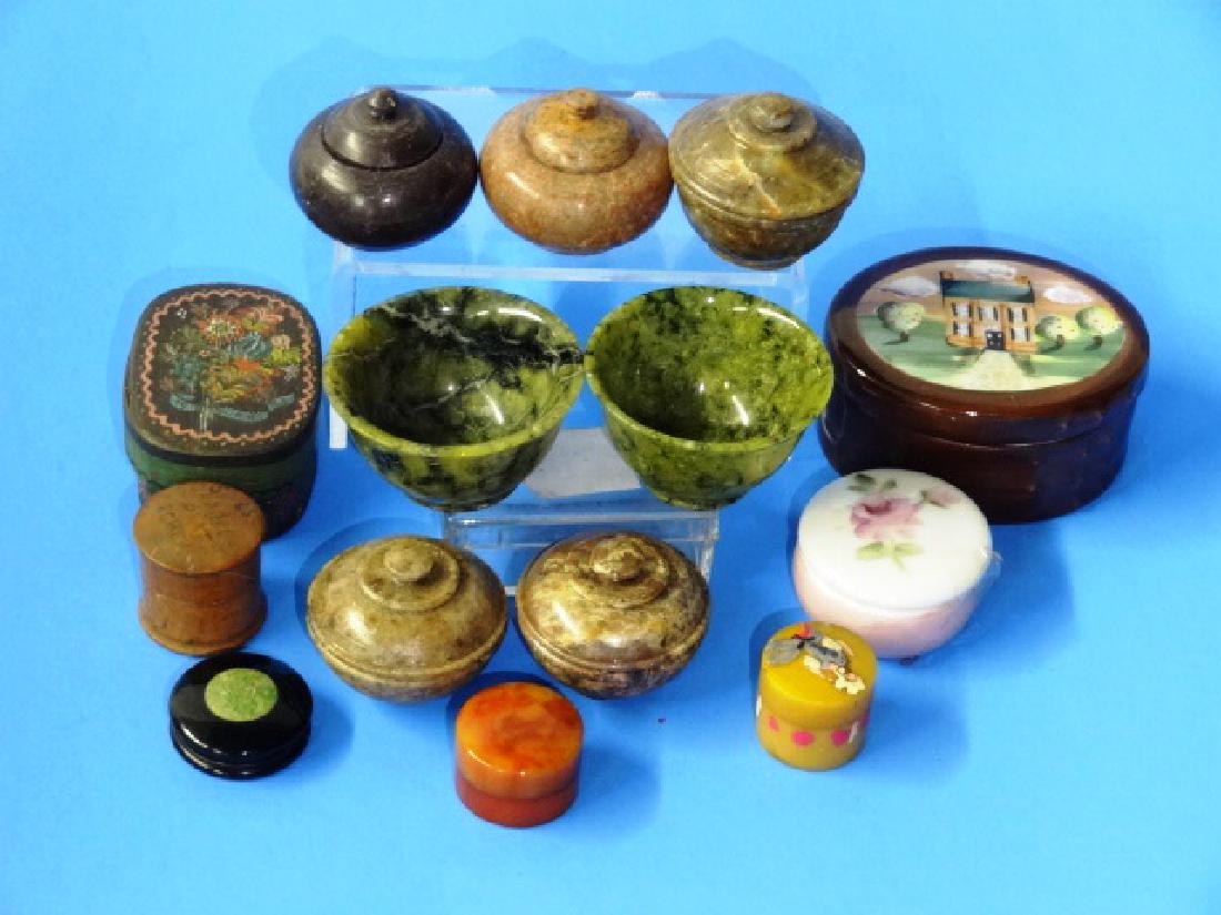 Dollhouse Bride's Box & Others Miniatures (1 of 1)