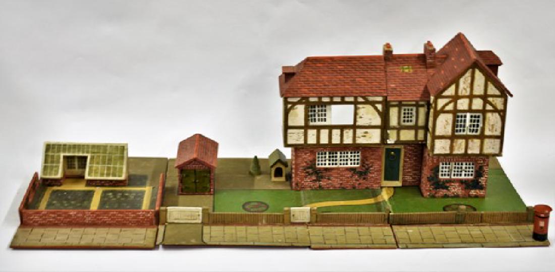English 1914 Patent Model Dollhouse (1 of 7)