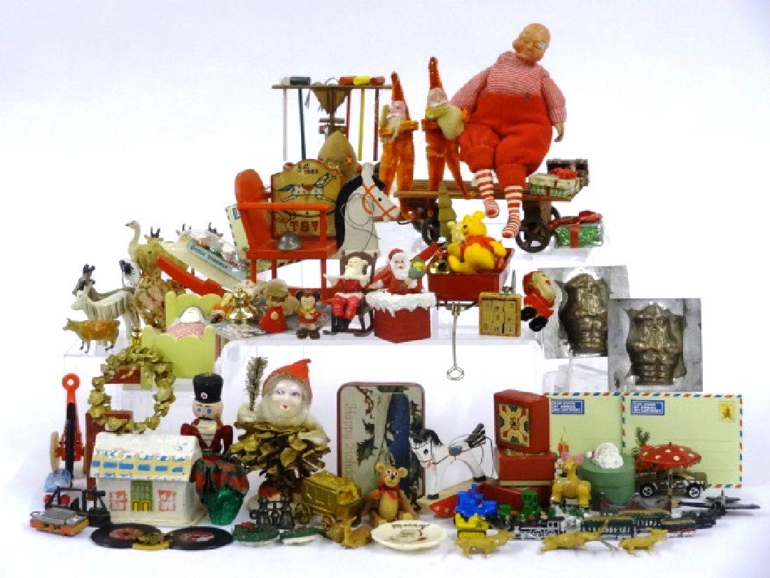 Vintage & Newer Dollhouse Xmas Decorations Miniatures (1 of 1)