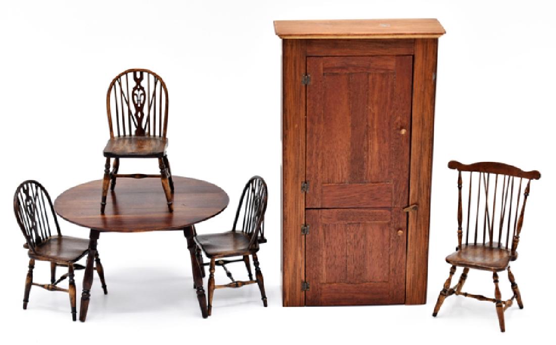 Auger & Graber Dollhouse Dining Room Furniture (1 of 2)