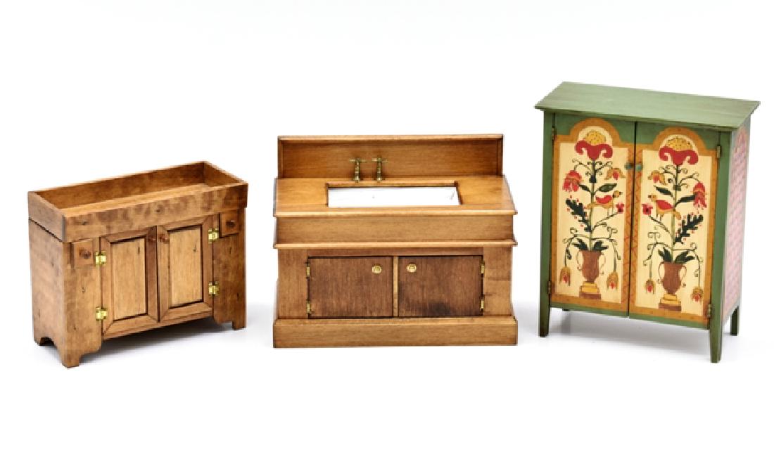 Jeanne Chapman Dollhouse Painted Cupboard & Sinks (1 of 4)
