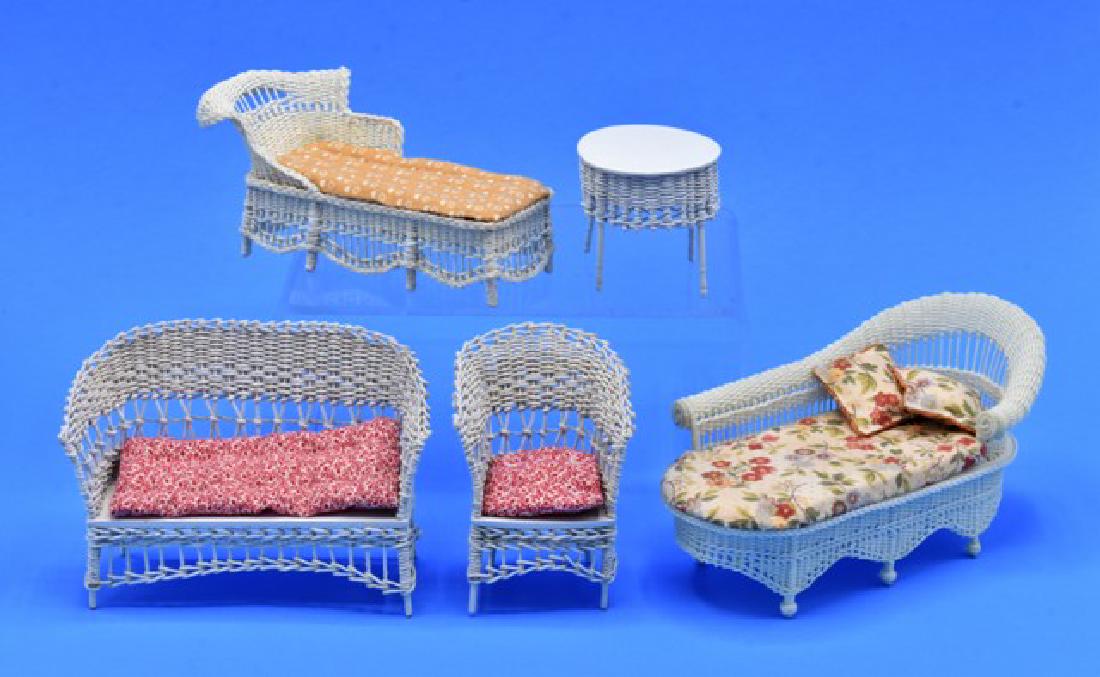 Artisan Dollhouse Wicker Furniture Miniatures (1 of 1)