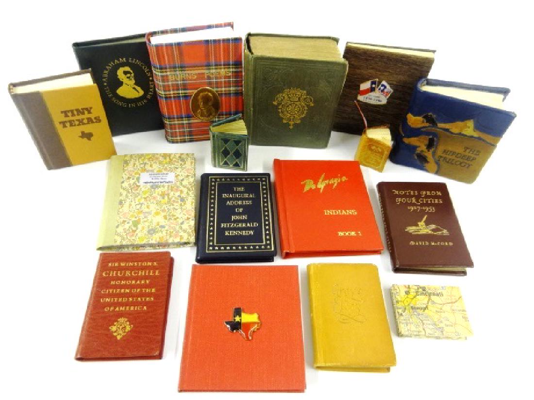 Miniature Doll & Dollhouse Printed Books (1 of 1)