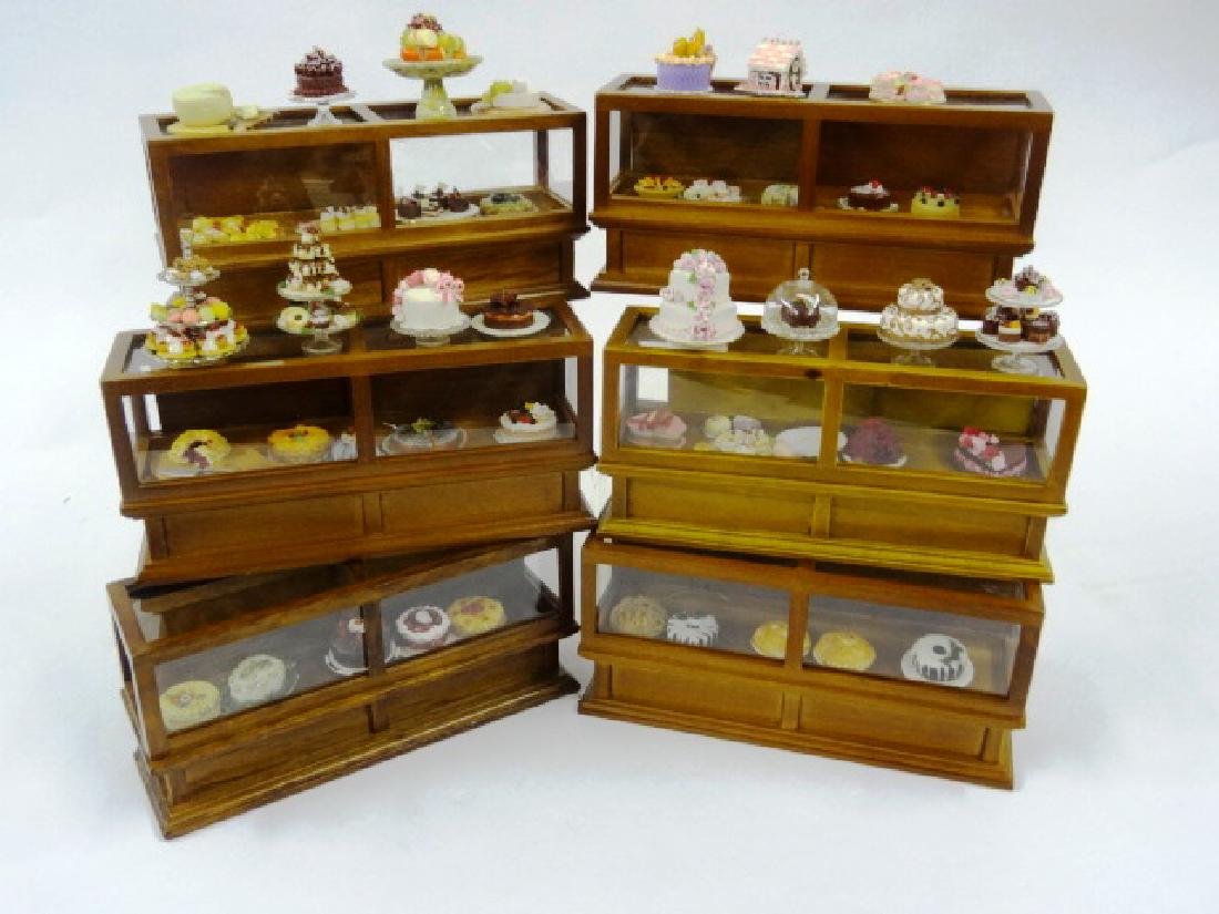 Dollhouse Bakery Cases & Desserts Miniatures (1 of 3)