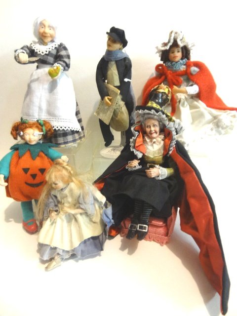 Six Artisan Bisque Character Dollhouse Dolls Miniatures (1 of 7)