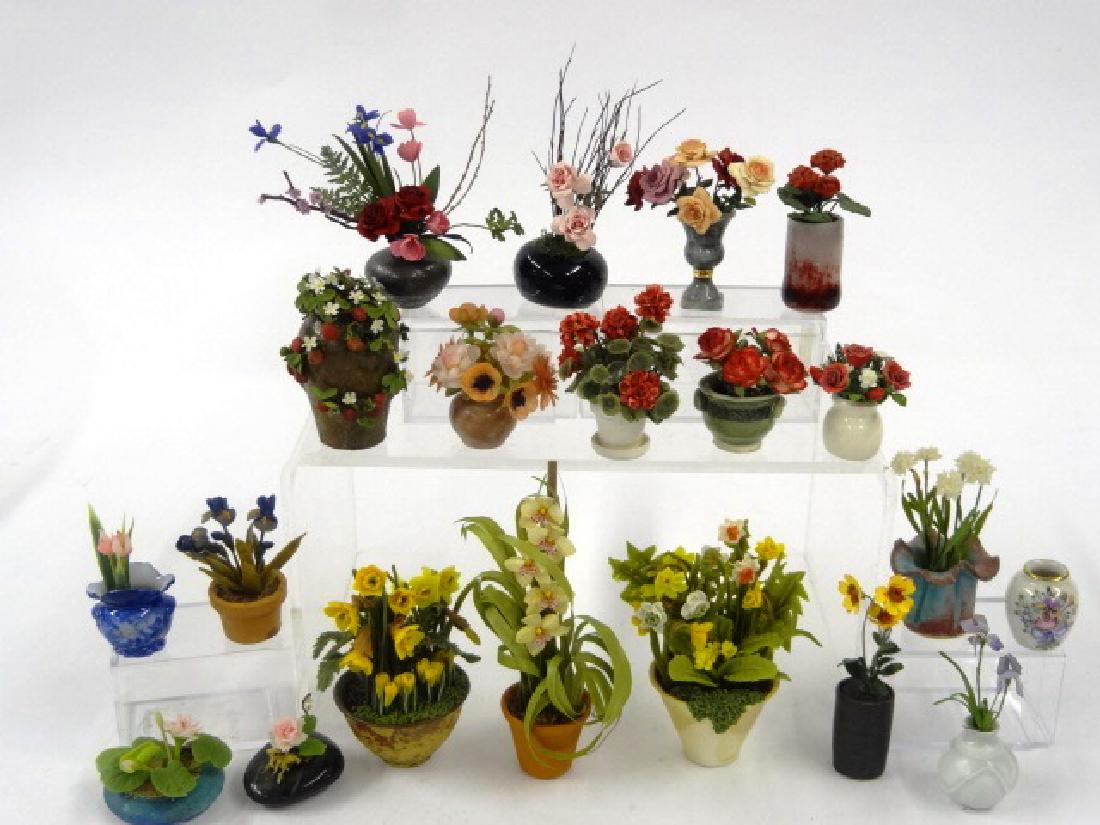 Dollhouse Artisan Flowers & Arrangements Miniatures (1 of 3)
