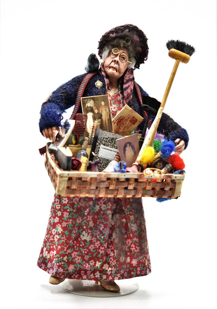 Marcia Backstrom Artisan Peddler Doll (1 of 1)