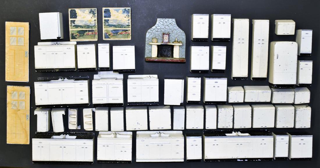 Large Lot Lyon Dollhouse Kitchen Fixtures Miniatures: Large lot of vintage Lyon painted aluminum kitchen cabinets and appliances, also unsigned aluminum fireplace 3.5"W