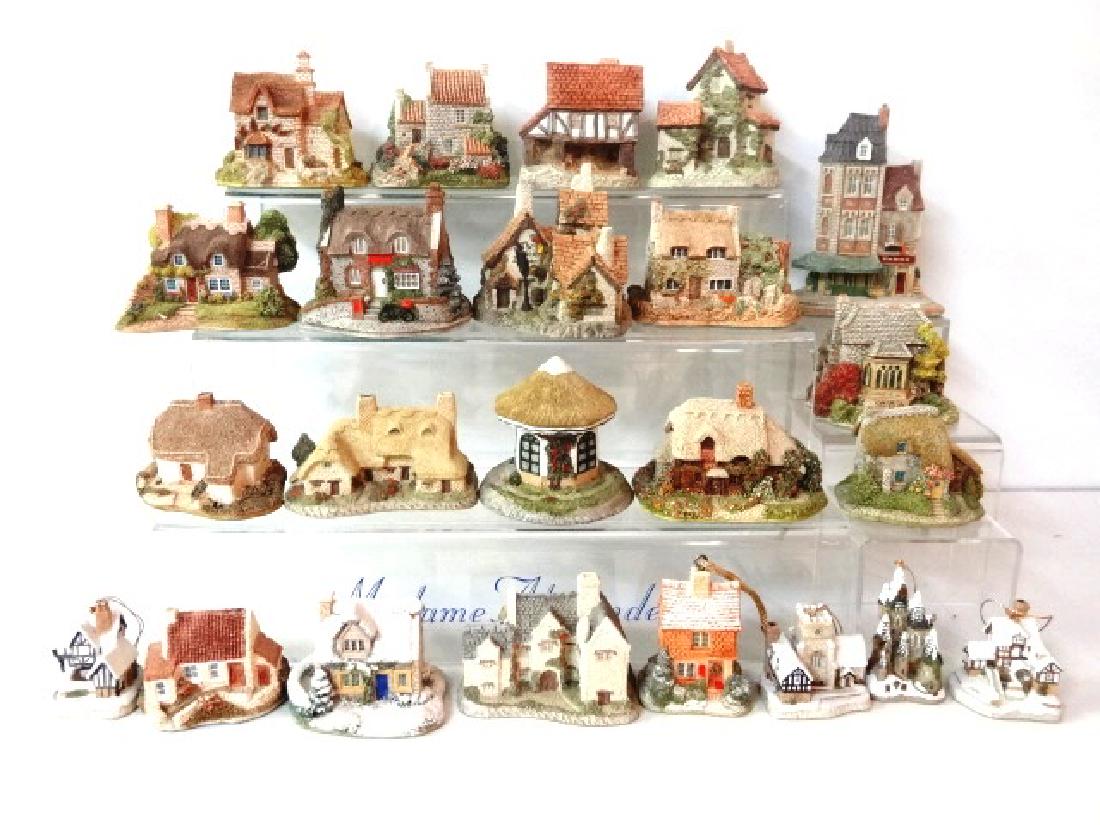 Lilliput Lane & David Winter Miniature Houses: Group of 14 Lilliput Lane miniatures cottages and buildings 2" to 4"W, four David Winter miniature houses and four David Winter hanging ornaments, also a Wonderworld hexagon tea house
