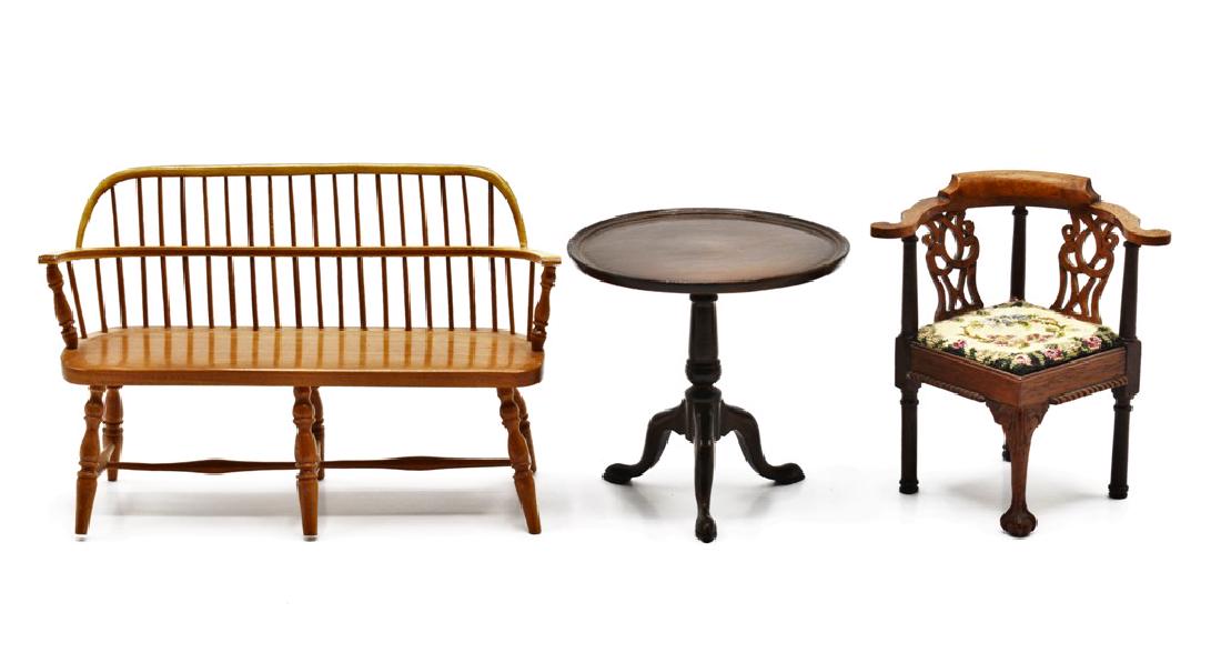 Eric Pearson Dollhouse Colonial Furniture Miniatures: Three unsigned pieces of artisan furniture attributed to Eric Pearson and purchased by consignor from Pearson at Charlevoix Show, mahogany Chippendale corner chair with carved pierced splats, petit po