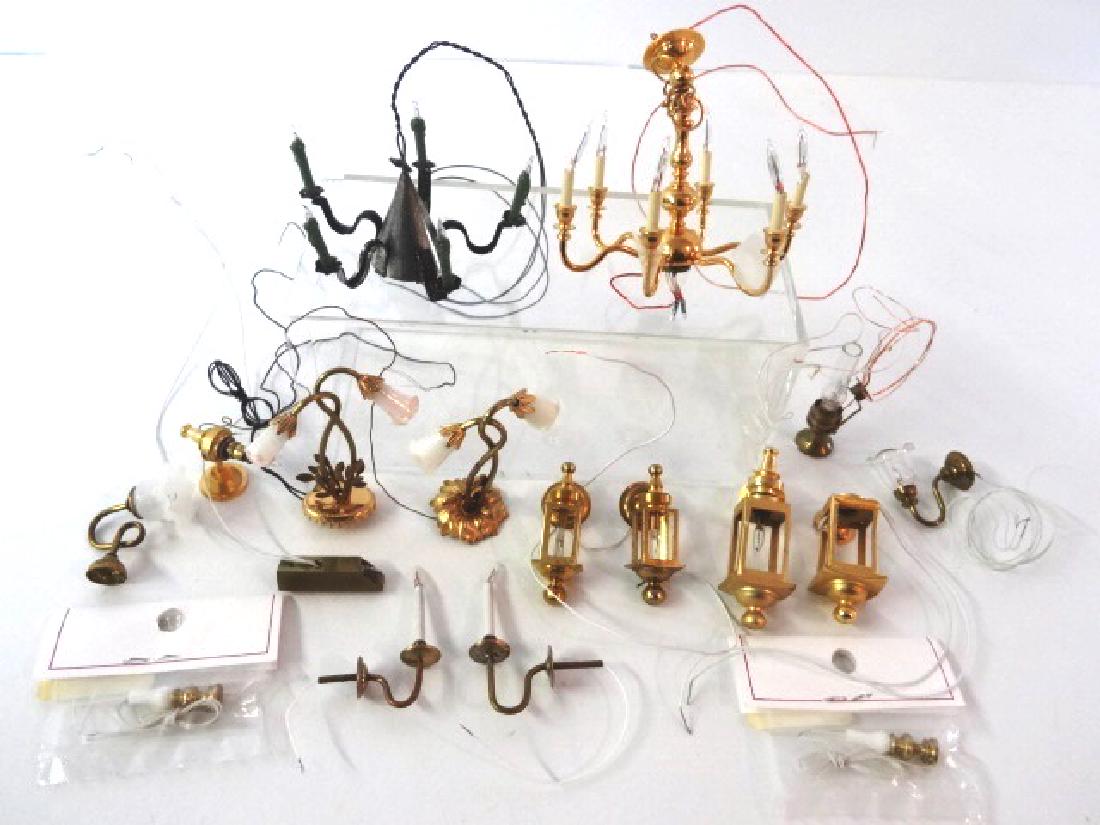 Dollhouse Electrified Light Fixtures Miniatures: Nice selection of mostly brass electrified lighting fixtures, six arm chandelier 2.5"W, carriage lights, Miniature Makers art-nouveau table lamp, sconces and parlor lamps