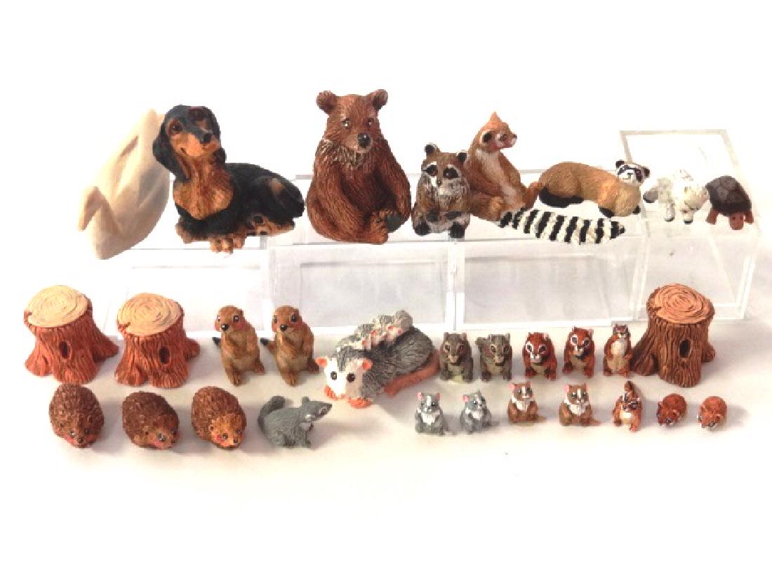 Karen Phillips Dollhouse Animals Miniatures: Karen Phillips 23 dollhouse miniature animals, largest is bear 1.5"H and three Karen Phillips tree stumps .75"H, also Goad wood swan 2.5"L, unsigned dog 1 5/8"H, turtle and lamb
