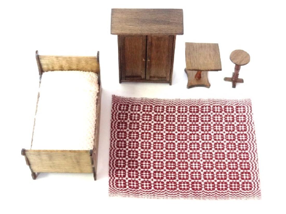 Susan Hoeltge 1/2" Scale Furniture Miniatures: Susan Hoeltge 1/2" scale mahogany sleigh bed with mattress and coverlet 3,25"L, double door wardrobe with interior hanging bar and shelves 2.75"H, end table and candle stand, also a hand woven coverle