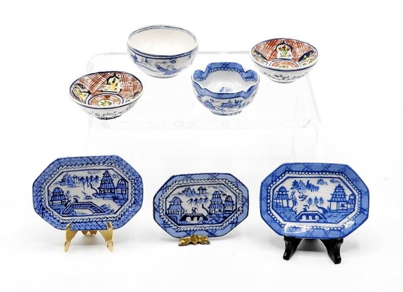 Deborah McKnight China Dollhouse Miniatures: Deborah McKnight Yung Cheng style blue & white deep bowl 1"W, three Blue Willow style platters 1.25" to 1 3/8"L, Canton style bowl with scalloped rim .75"W, two Imari bowls 7/8" & 1"W, from the collec