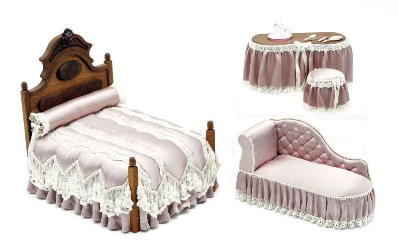 Lynn Lakes Bedroom Set Dollhouse Miniatures: Lynn and Arthur Lakes mahogany Victorian style bed beautifully dressed with ruffles and lace trim 6.25"L, 5.25"W, 6"H, matching daybed 5"L, vanity table 4.25"W with matching stool
