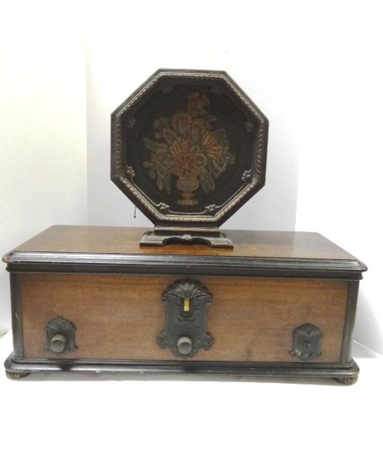 RCA Radiola # 60: RCA Radiola #60 super-Heterodyne Spare Tubes, Radio and Speaker, Radio 29" L 10 1/2 T 11" W, Speaker 15" T 14" W