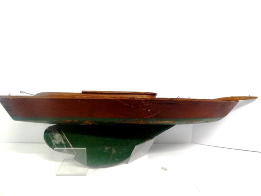 Vintage Pond Boat Hull: Fox Foster Vintage Pond Boat Hull Painted red and Green, 37"