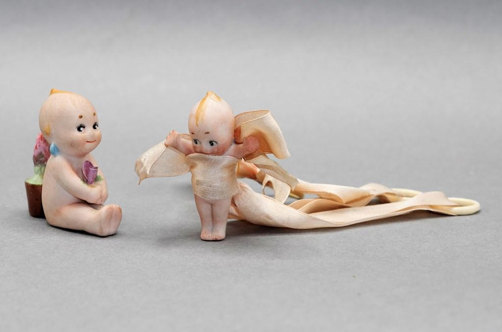 Early Kewpie Card Holder & Button Kewpie (1 of 6)