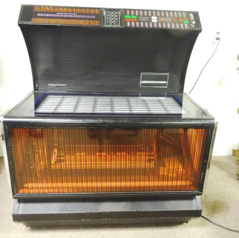 1971 Seeburg BandShell Model USC1 Jukebox: 1971 Bandsnell Model Jukebox Filled with 45's, Working Order with Key, Original Operation Manual